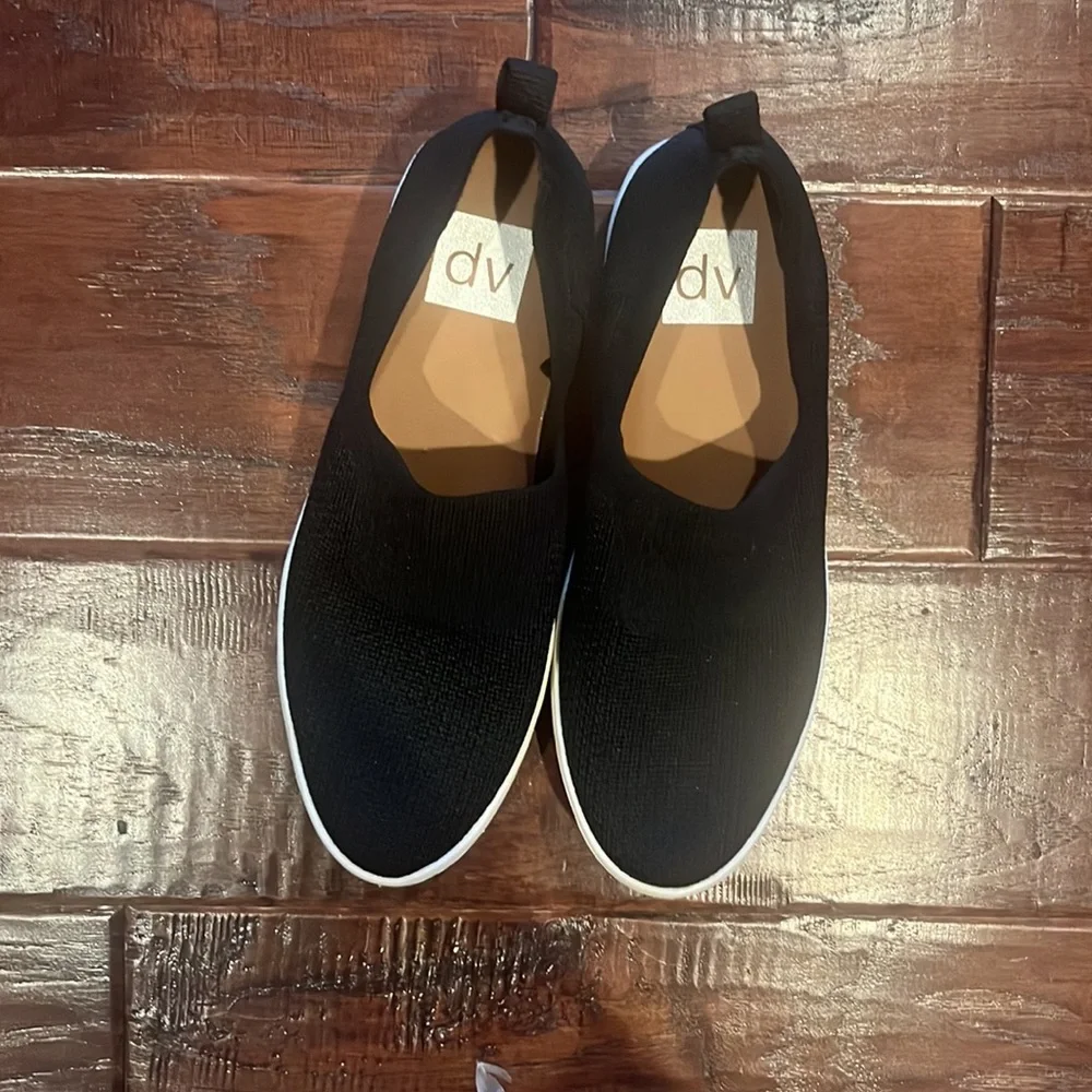 Dolce Vita black slip on shoes - barely worn - Picture 2 of 4